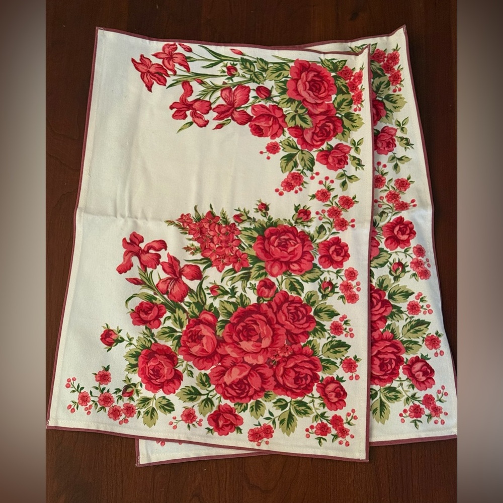 April Cornell Rosetta Floral Placemats 2